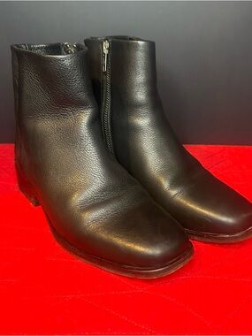 Frye Black Leather Women's Ankle Boots - Side Zip